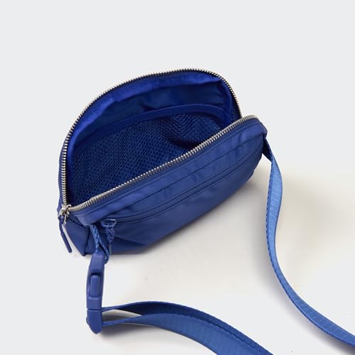 Pander Unisex Belt Bag Fanny Pack for Women with Adjustable Strap, Small Waist Pouch for Workout Running Traveling Hiking - color: Pool Blue