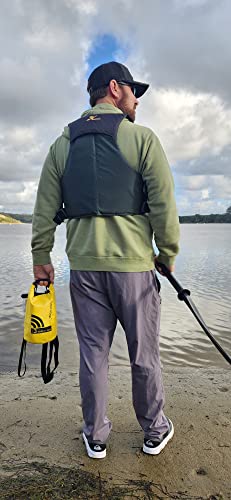 Sirius Signal SB-3L Boating Safety Dry Bag Kit - USCG Approved | Emergency SOS Kit, Includes Electronic Boat Flare Replacement, Essential Safety, Ideal for Kayaks, Boats, and Paddle Craft - size: Dry Bag