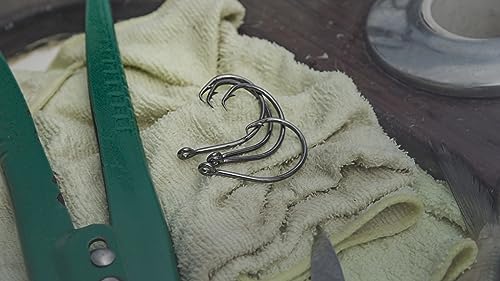 Mustad Demon Perfect Offset Circle Hook, 39941NP - 2X Strong Fishing Hooks, Wide Gap Offset Circle Hook Pack, Ideal for Saltwater and Freshwater Fishing, Original Design Big Fishing Hook, Black Nickel - size: Size 2/0, style: Pack of 10