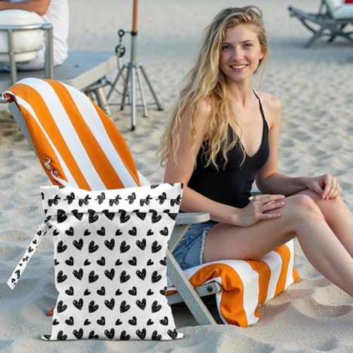 Heart Wet Dry Bags for Diaper Waterproof Swimsuit Washable Reusable Bag for Beach Diapers Dirty Yoga Gym Clothes Plant Gifts for Men Friend Women - color: Heart