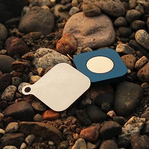 Cling Fishing Products Mag Grab® Mini – Compact Magnetic Fly Holder/Fly Patch & Organizer for Fly Fishing Vest, hat, Waders and Fishing Packs (Toothy Trouble, Orange) - color: Orange, style: Toothy Trouble