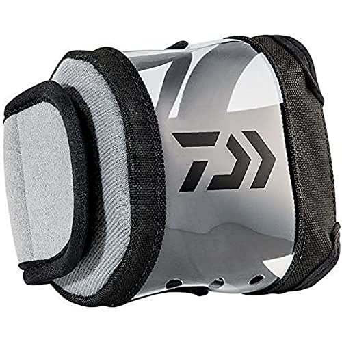 Daiwa D-VEC Tactical Clear View Conventional Reel Cover, XXXLarge