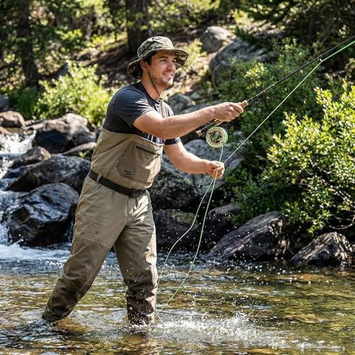 Fly Fishing Reel with Aluminum Alloy Body 5/6wt Die Cast Pre-Loaded Fly Reel with Line Combo for Trout Bass Carp Pike Panfish - color: Black